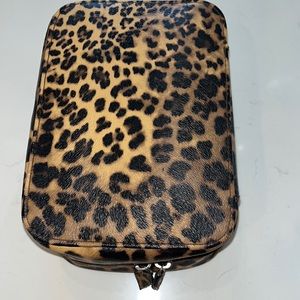 Trish McEvoy makeup organizer LEOPARD